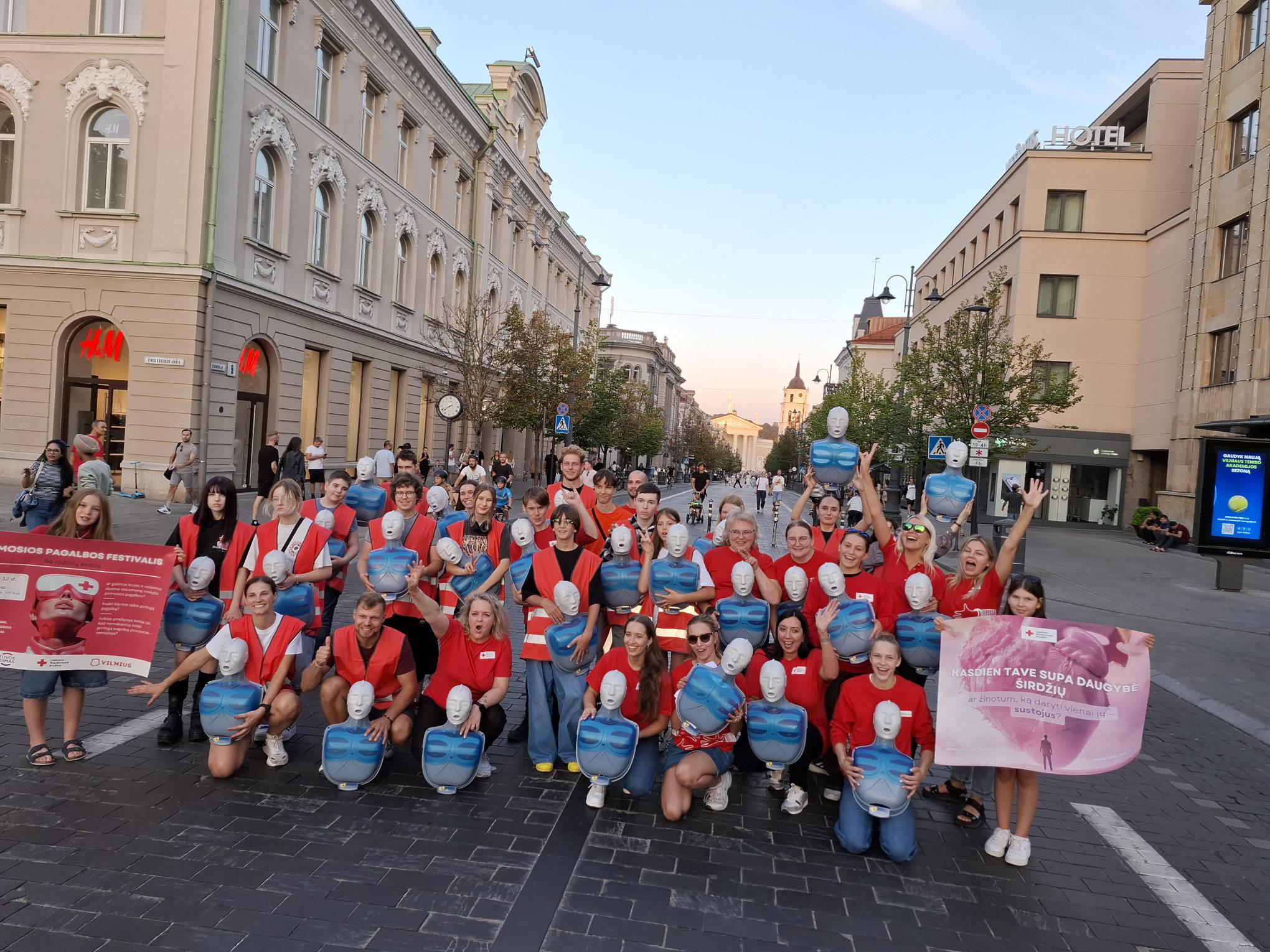 Kvietimai į MO Lietuvos Raudonajam kryžiui